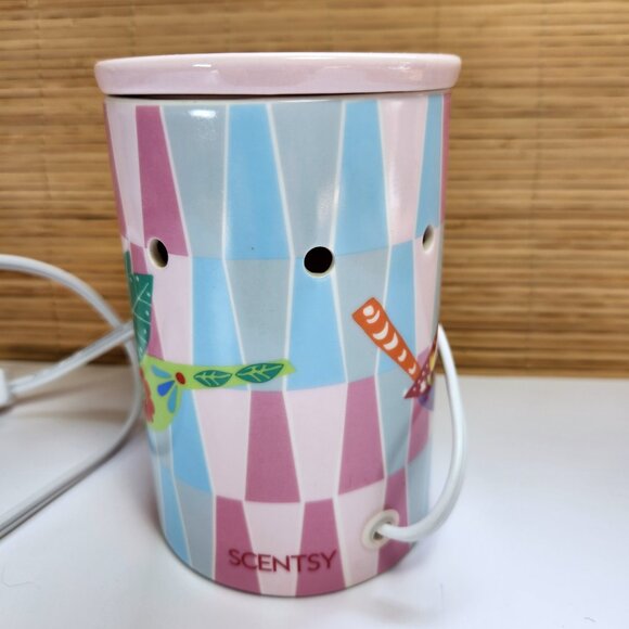 Scentsy Wax Warmer Pretty Bird Retired 2017 Full Size with Bulb Clean - Picture 9 of 14